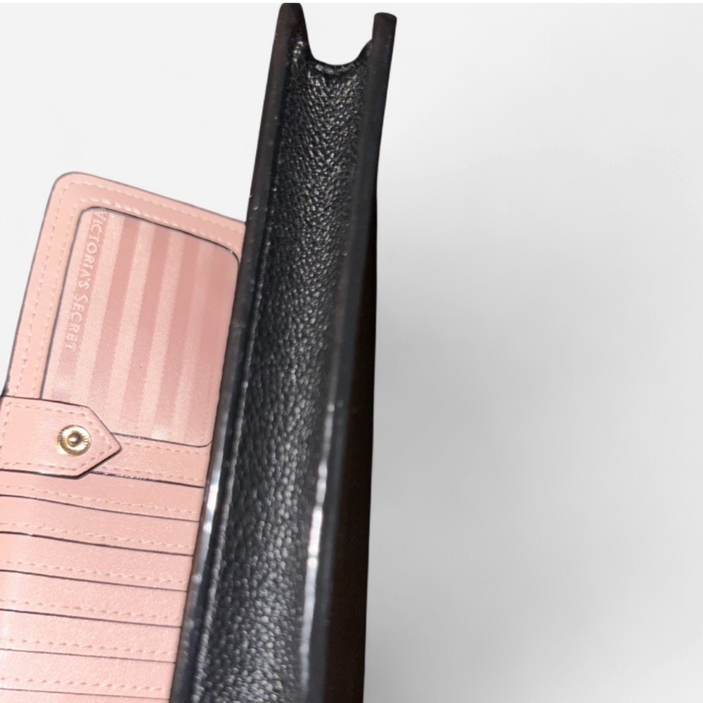 Victoria's Secret Black Quilted Wristlet - Picture 5 of 6